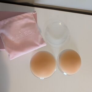 Cakes OG Grippy Cakes in Honey NWT